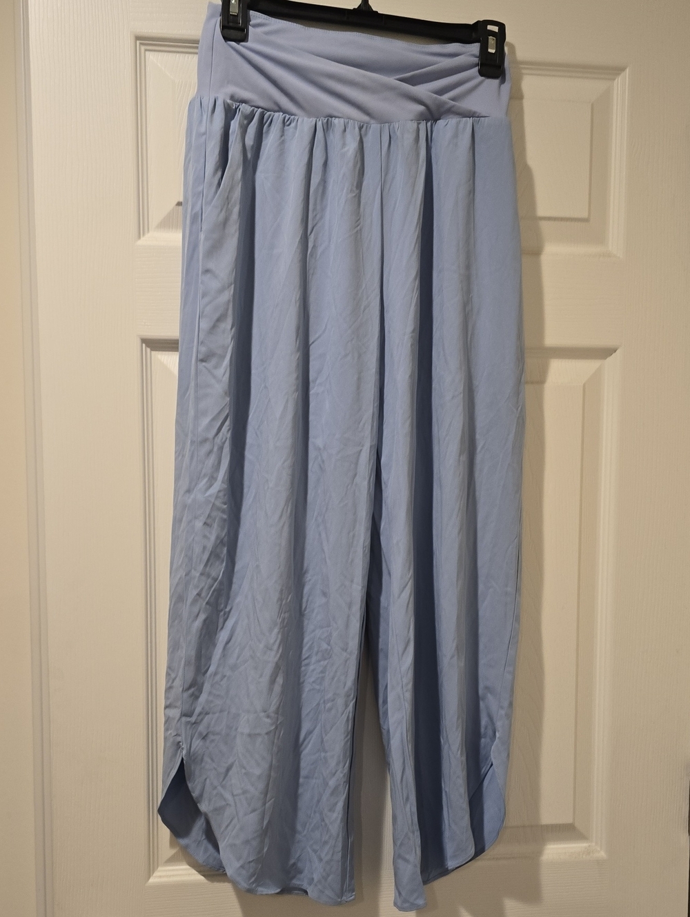 HALARA Light Blue Wide-Leg Capris with Crossover Waistband